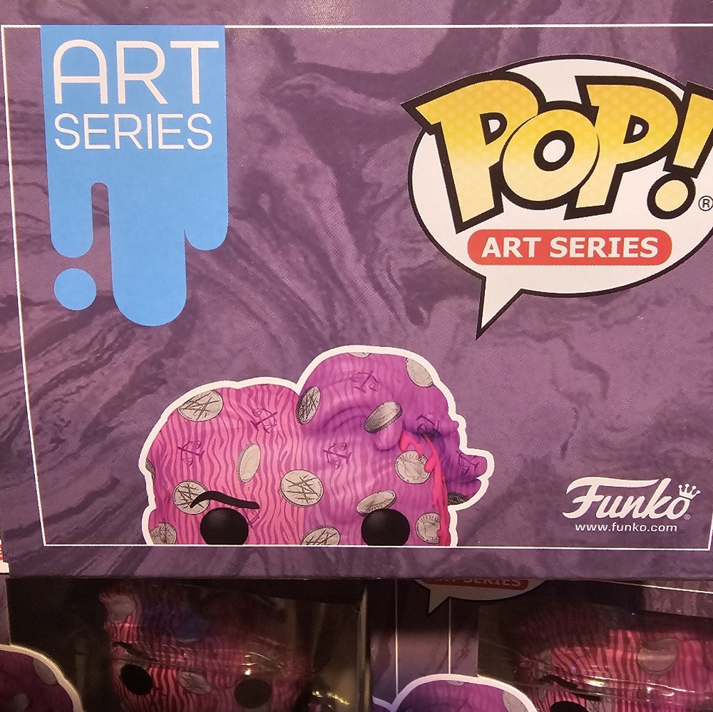 TARGET EXCLUSIVE  Funko Pop " BATMAN FOREVER,"  edition of Two Face. - Picture 6 of 7